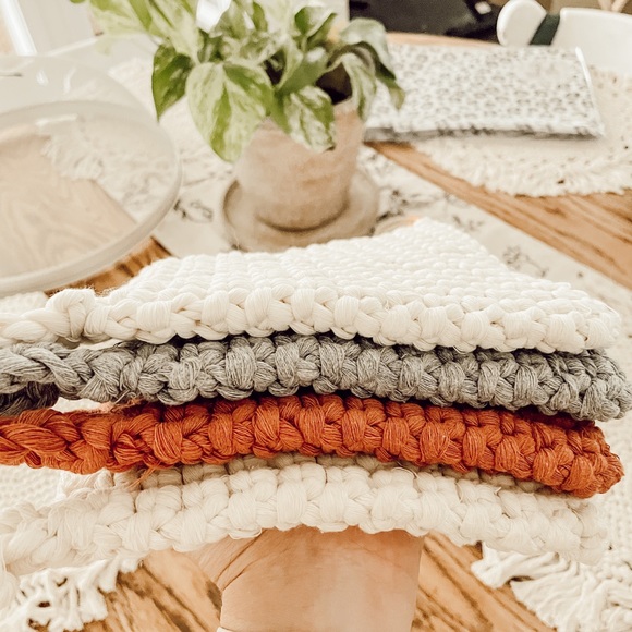 Chunky Pot Holder / Trivet - Picture 3 of 3